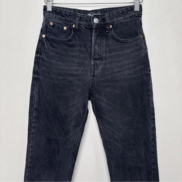 Zara Womens 2 Frayed  Hem High Waist Jeans - Picture 3 of 13